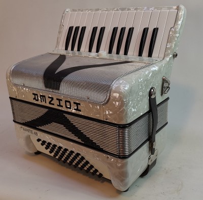 Hohner White 48